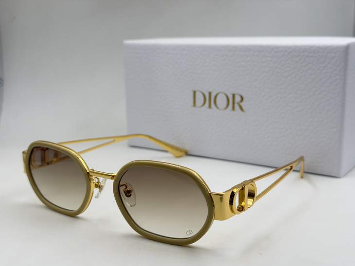 Picture of Dior Sunglasses _SKUfw80879533fw